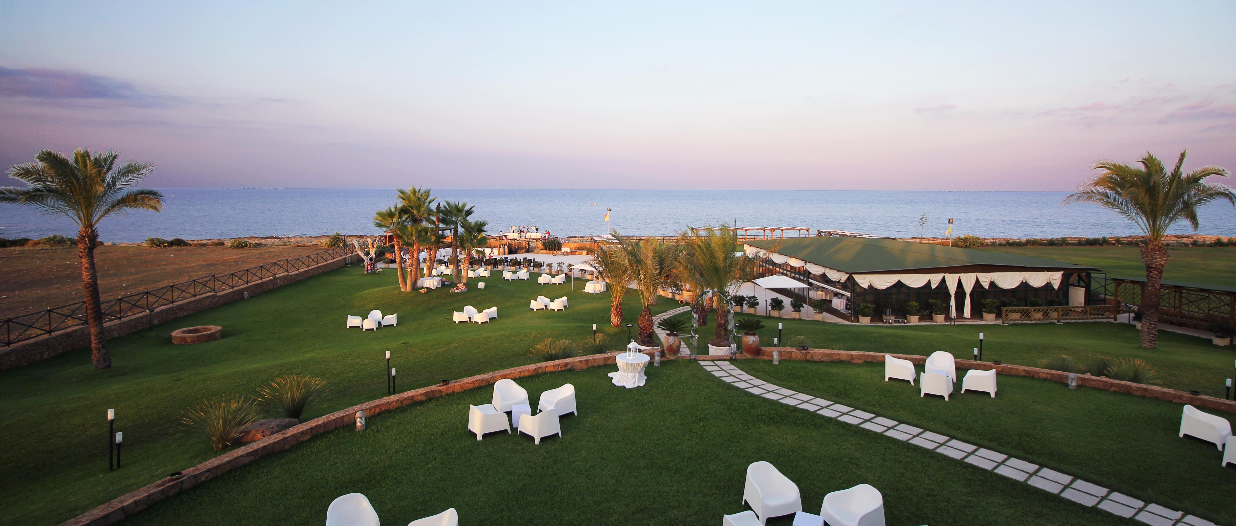 Capo Campolato Hotel 4*