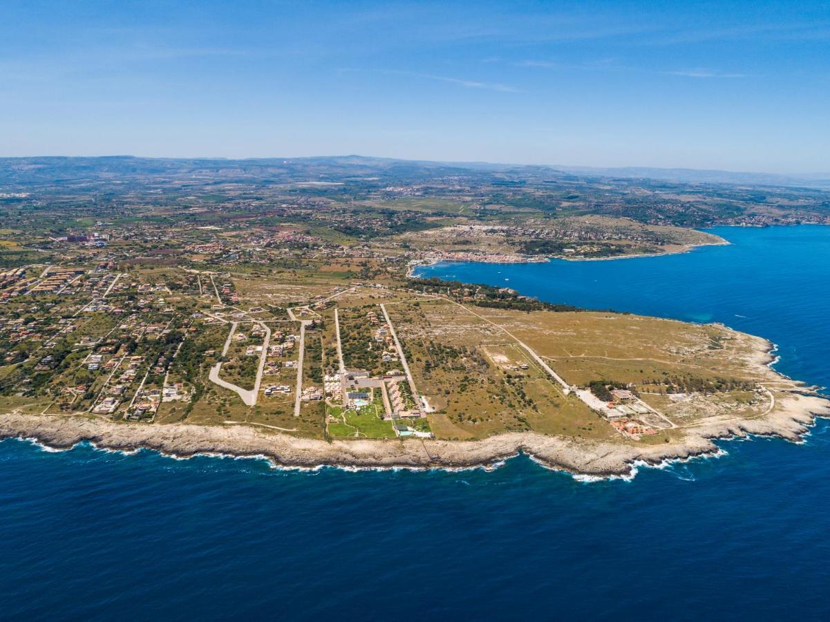Capo Campolato Hotel 4*