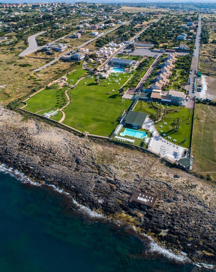 Capo Campolato Hotel 4*